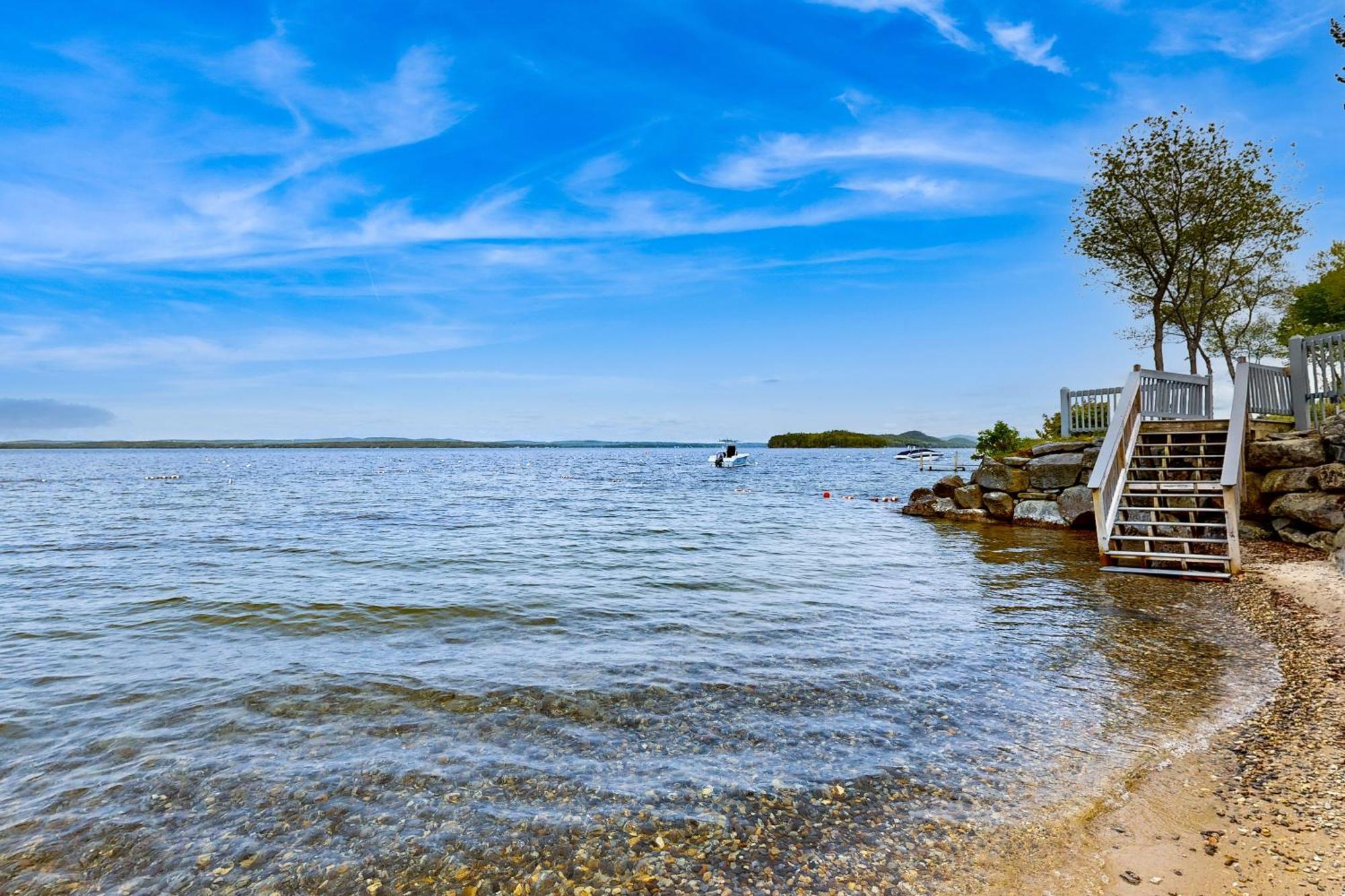 Samoset Condo On Lake Winnipesaukee Gilford Ruang foto
